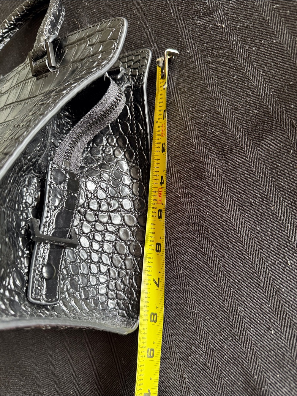 Top Handle Black Croc-Embossed Vegan Leather Bag crossbody strap - Picture 5 of 12